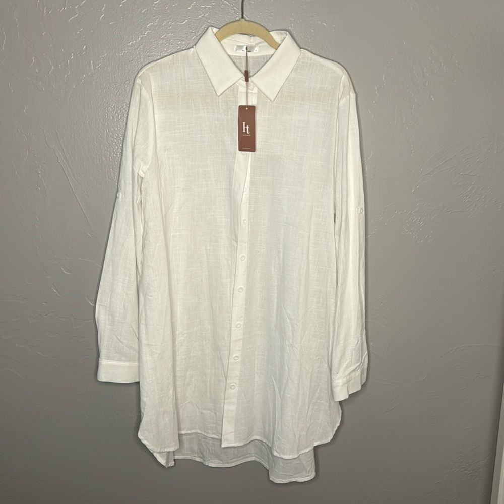 NWT Hotouch Simple white long button down shirt
